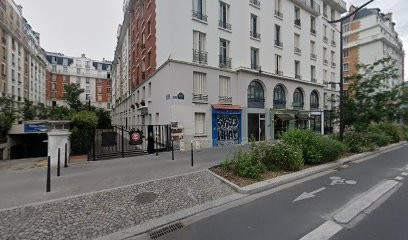 Carways, Station de Lavage à Paris 17