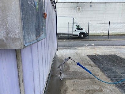 Station De Lavage U, Station de Lavage à Saint-Python