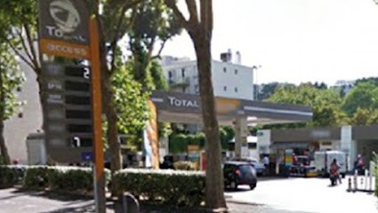 Wash, Station de Lavage à Saint-Cloud