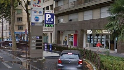 Wash, Station de Lavage à Neuilly-sur-Seine