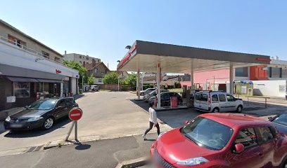 Wash, Station de Lavage aux Pavillons-sous-Bois