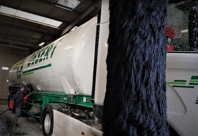 Maisons Blanches Lavage, Station de Lavage à Limalonges