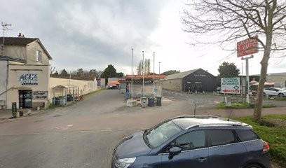 Éléphant bleu, Station de Lavage à Brie-Comte-Robert