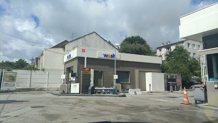 Wash, Station de Lavage à Massy
