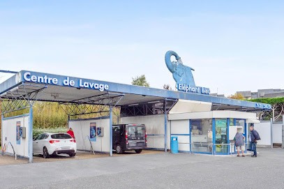 Eléphant Bleu, Station de Lavage à Touques