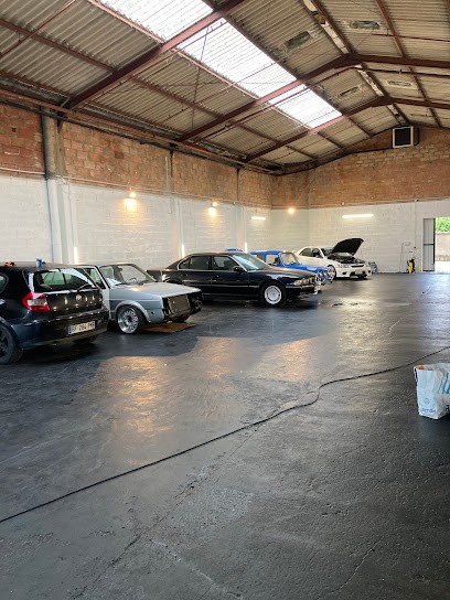 M custom car detailing, Station de Lavage à Noyen-sur-Sarthe