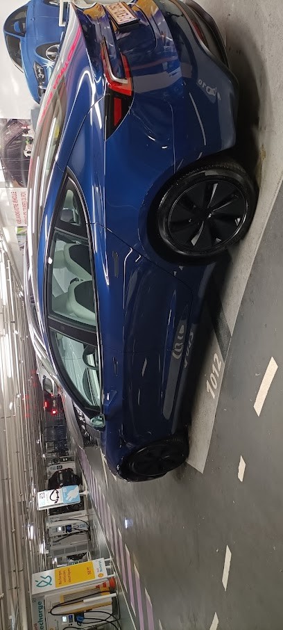 Lustre Auto | Car Wash Service, Station de Lavage à Paris 04