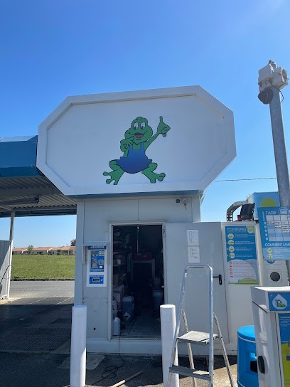 Station De Lavage, Station de Lavage à Savigné