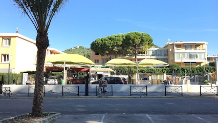 Lavage, Nettoyage, Lustrage Automobile & Voiture - My Carwash -, Station de Lavage à Six-Fours-les-Plages