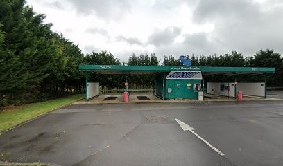 Eléphant Bleu, Station de Lavage à Mont-Saint-Martin