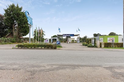 Eléphant Bleu, Station de Lavage à Routot