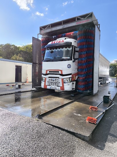 Route A6 (Lavage Poids Lourds), Station de Lavage à Mennecy