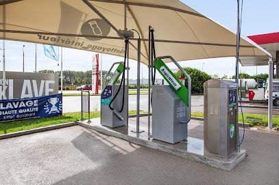 Éléphant Bleu, Station de Lavage à Rang-du-Fliers