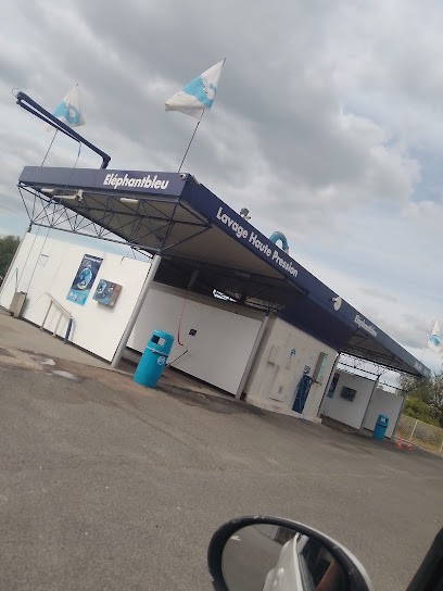 Eléphant Bleu, Station de Lavage à Provins