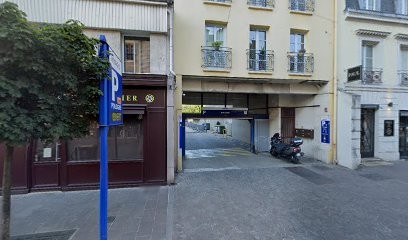 Wash, Station de Lavage à Saint-Germain-en-Laye