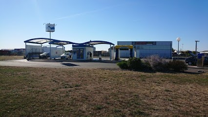 LA BALEINE BLEUE Lavage Automobile Haute Pression Et Rouleaux Automatiques Washtec Turbo Nozzles, Station de Lavage à Saint-Jean-de-Thouars