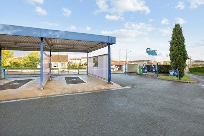 Eléphant Bleu, Station de Lavage à Nontron
