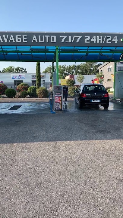 Bell' Acqua, Station de Lavage à Sénas